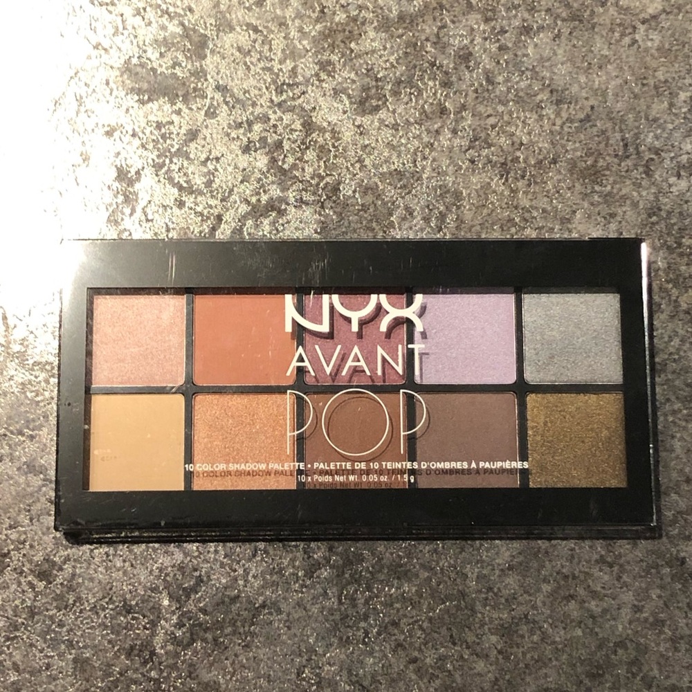 NYX Avant POP Eyeshadow Palette: Nouveau Chic